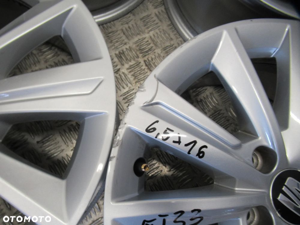 Felgi Seat Alhambra Altea Ateca Leon Exeo 6,5Jx16 et33 5x112 7N5 - 6