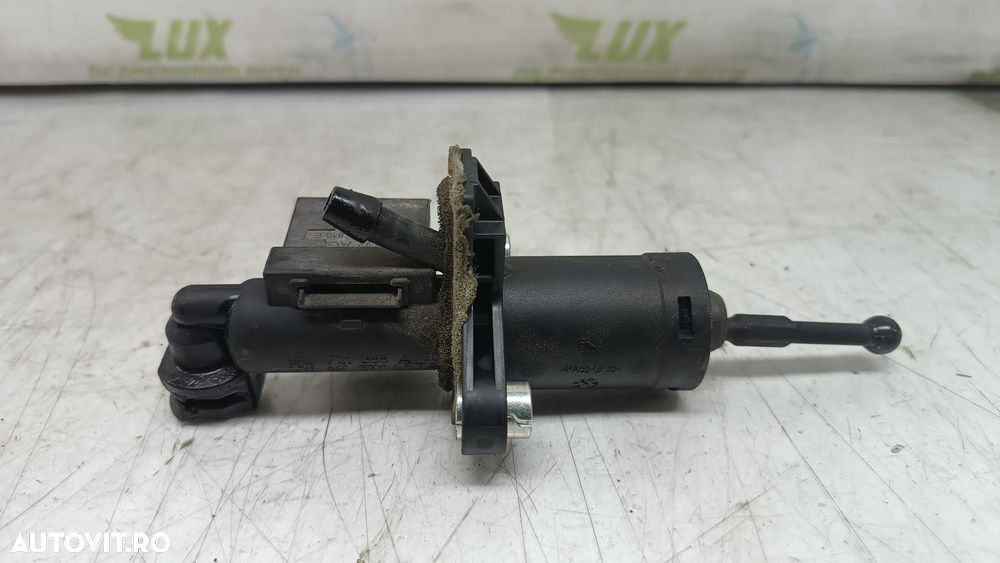 Pompa ambreiaj 6r0721388a Seat Ibiza 4 6J [2008 - 2012] - 1