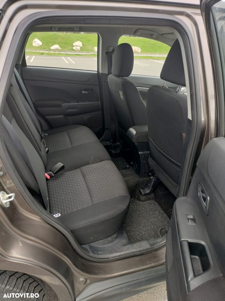 Mitsubishi ASX 1.8 DID 4WD Invite A13 - 11