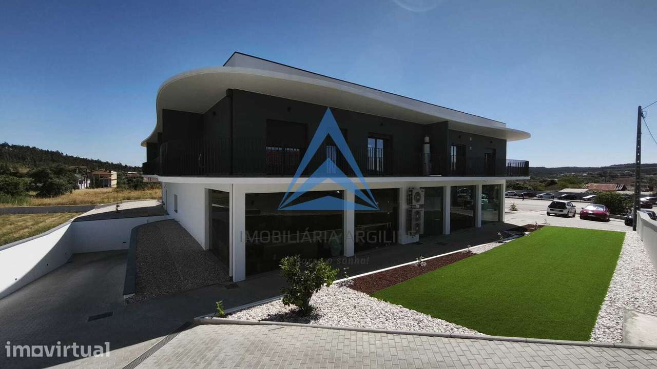 Espaço Comercial / Serviços com Terreno - POMBAL - Grande imagem: 2/42