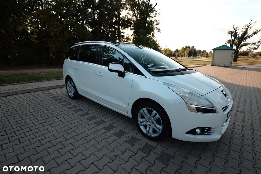 Peugeot 5008 2.0 HDi Premium + - 4