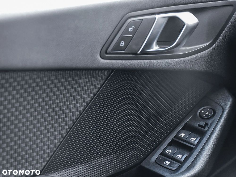 BMW Seria 1 118i Advantage - 33