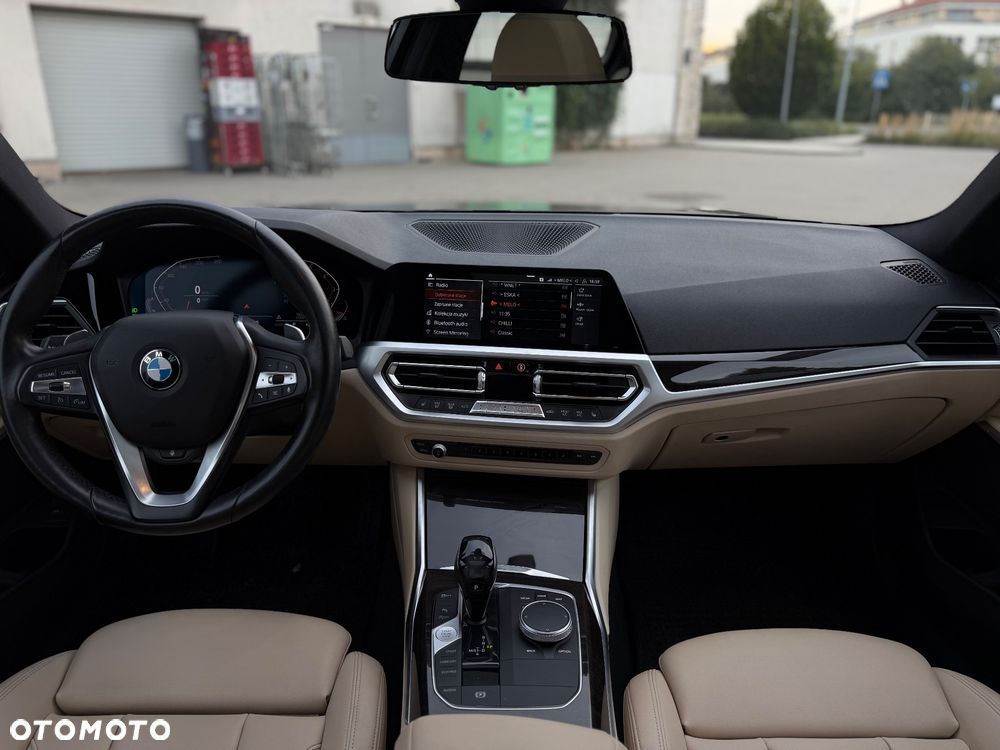 BMW Seria 3 330i xDrive Luxury Line - 12