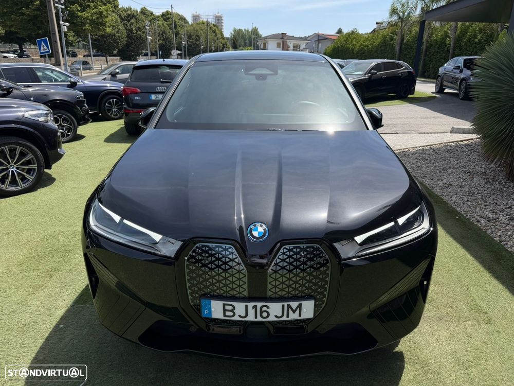 BMW iX xDrive 40 Pack Desportivo - 9