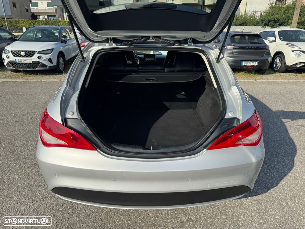Mercedes-Benz CLA 180 d Shooting Brake - 13