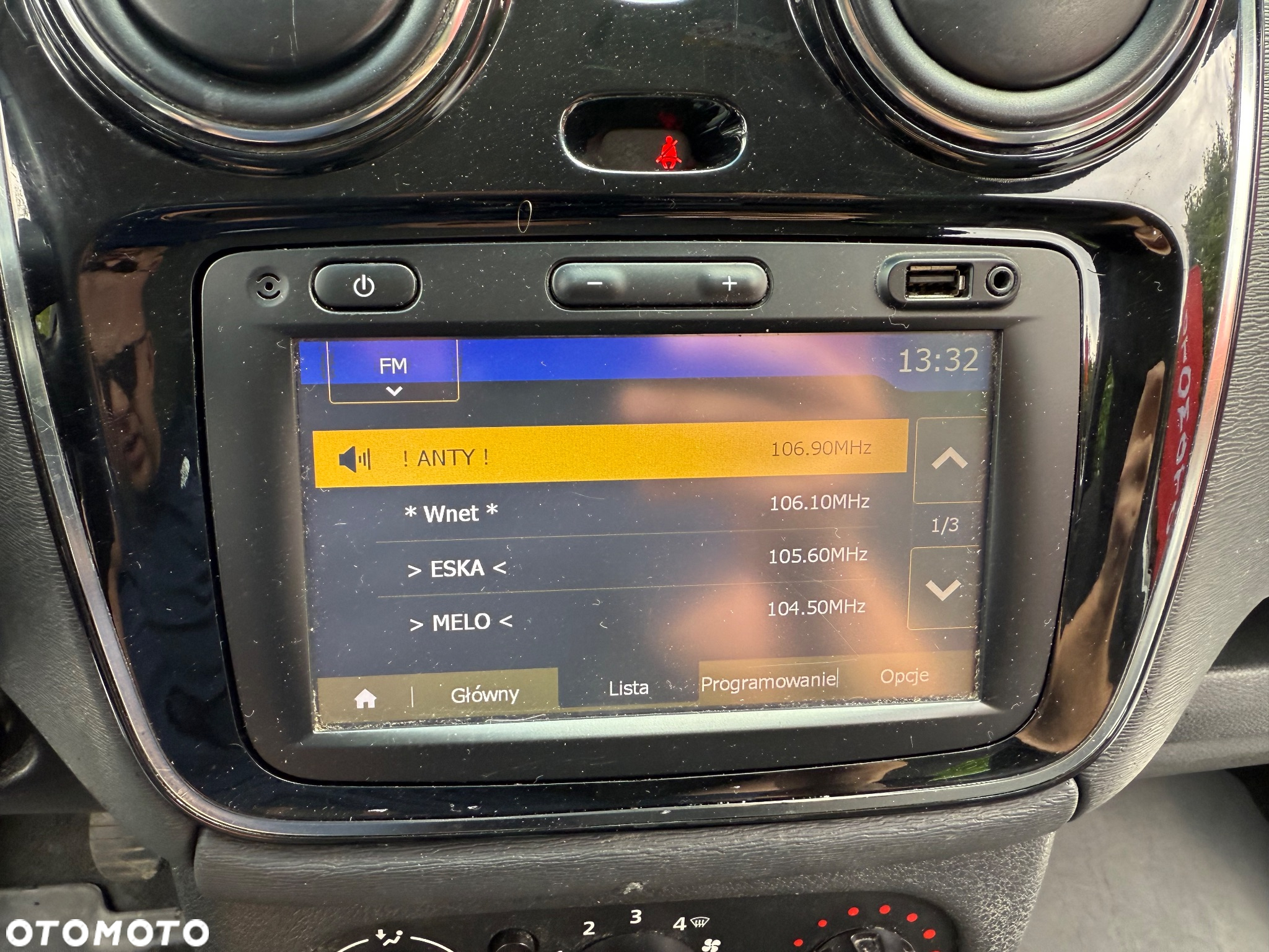 Dacia Lodgy 1.6 SCe Laureate S&S - 11