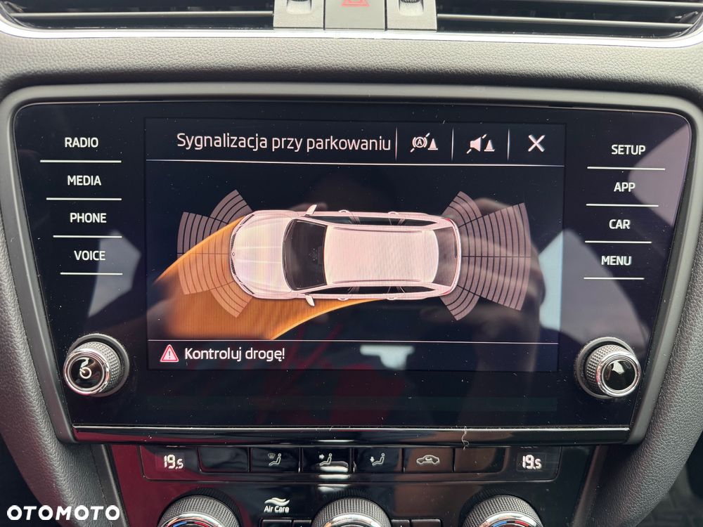 Skoda Octavia 2.0 TDI Ambition DSG - 19