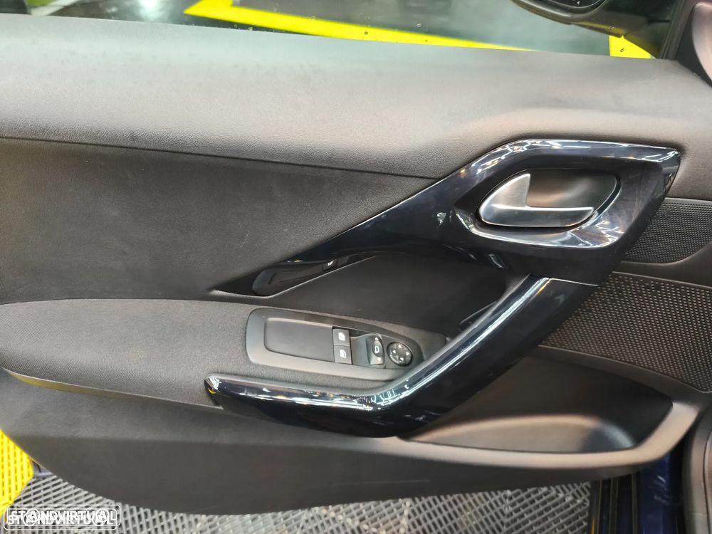 Peugeot 208 1.5 BlueHDi Active Pack - 27