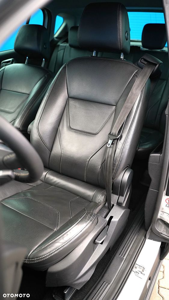 Ford B-MAX - 28