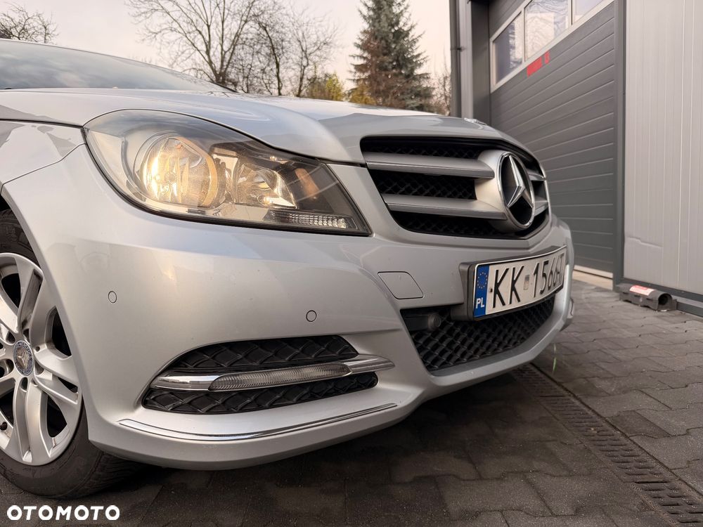 Mercedes-Benz Klasa C 180 BlueEFFICIENCY - 3