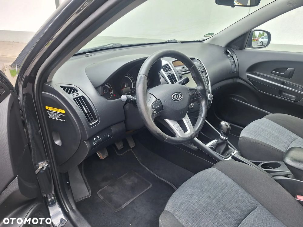 Kia Ceed 1.4 Comfort - 30