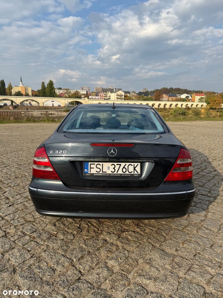 Mercedes-Benz Klasa E 320 Avantgarde - 7