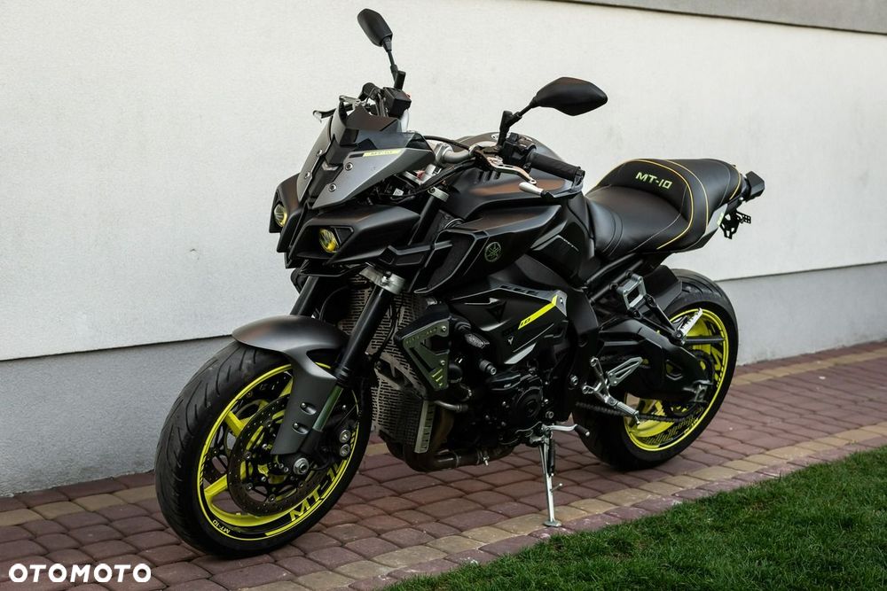 Yamaha MT - 7