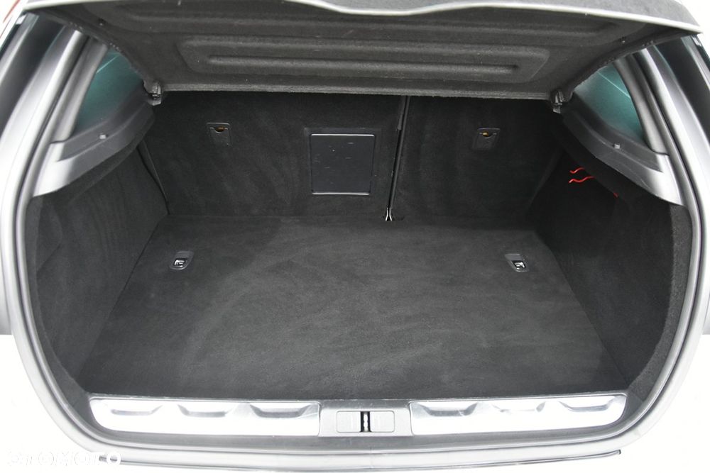 Citroën DS5 HDi 165 SoChic - 25