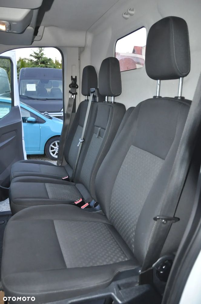 Ford Transit - 28