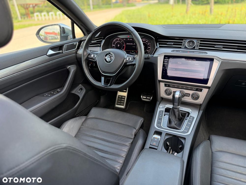 Volkswagen Passat Alltrack 2.0 TDI SCR 4Motion DSG - 25