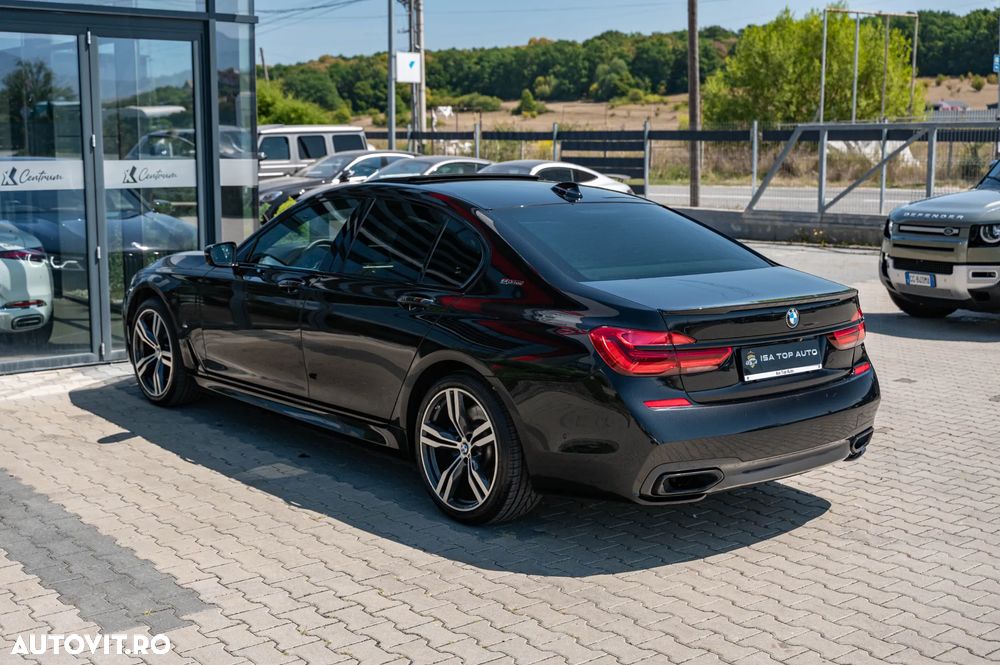 BMW Seria 7 740e iPerformance - 11
