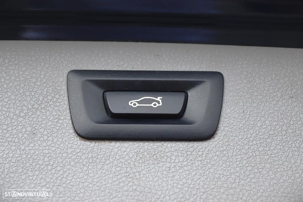 BMW 318 d Aut. Sport Line — fotografia 5