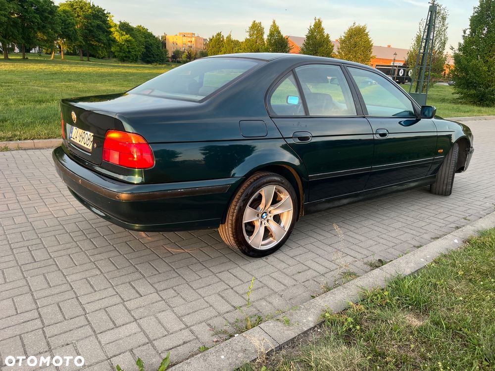 BMW Seria 5 - 10