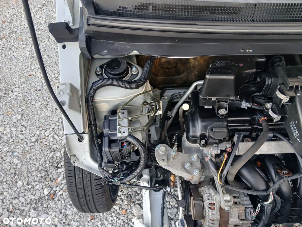 Mitsubishi Space Star 1.0 Invite - 11