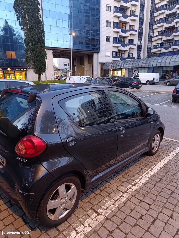 Toyota Aygo 1.0 + AC - 3