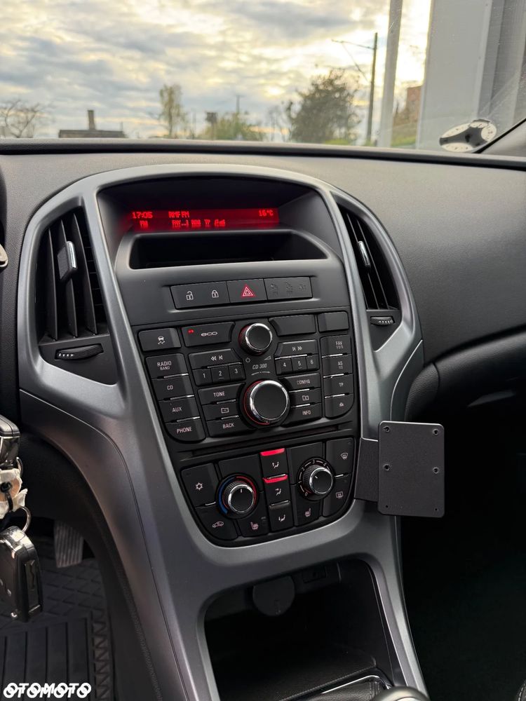 Opel Astra - 24