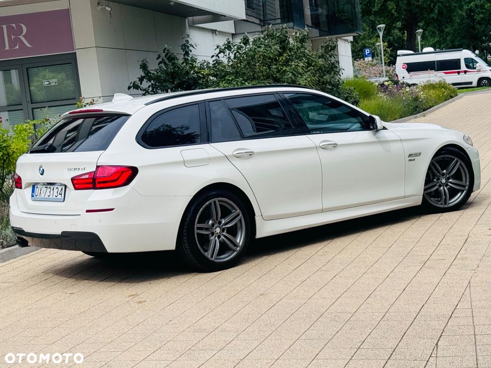 BMW Seria 5 530d xDrive - 16