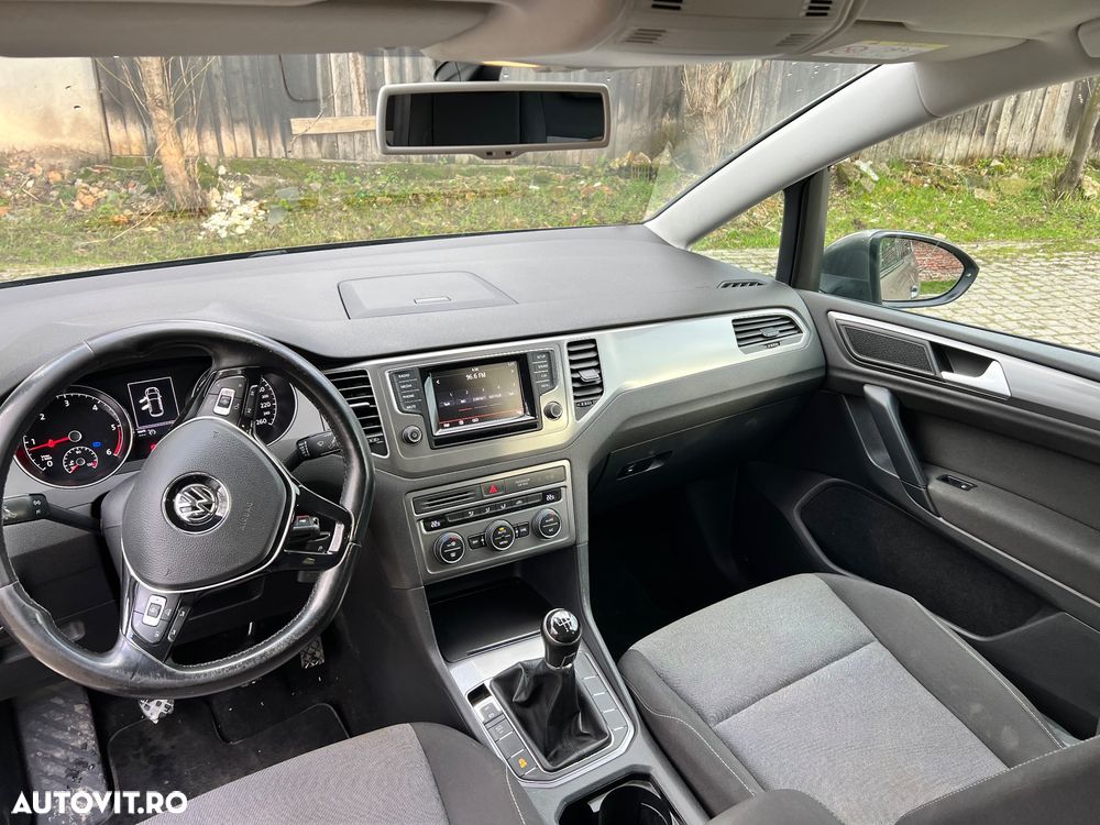 Volkswagen Golf 1.6 TDI (BlueMotion Technology) Trendline - 13