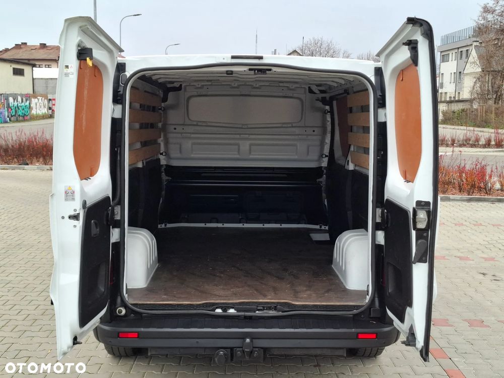 Renault Trafic 2017 LONG 1.6DCI 125KM KLIMA 3OSOBOWY - 21