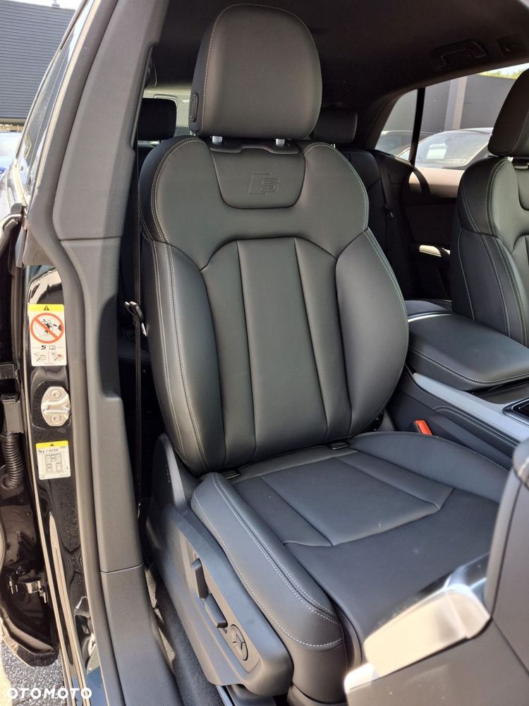 Audi Q8 - 24