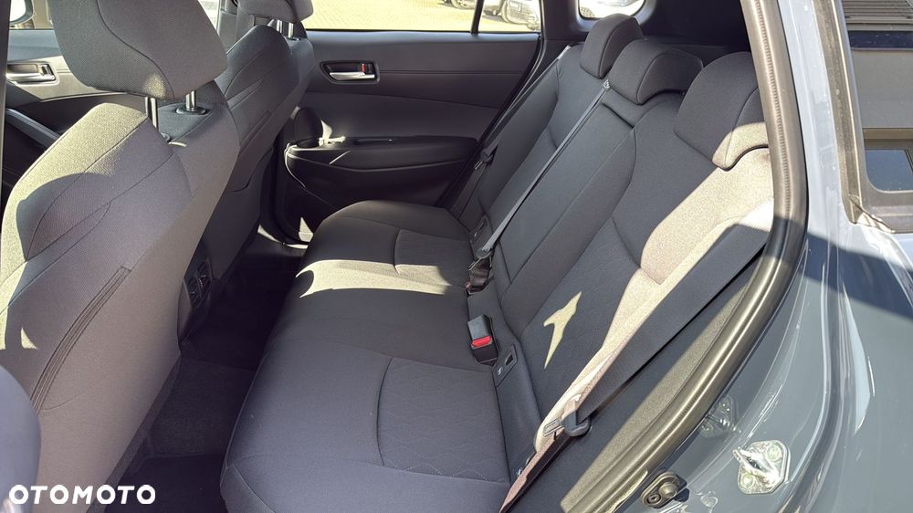Toyota Corolla Cross - 12