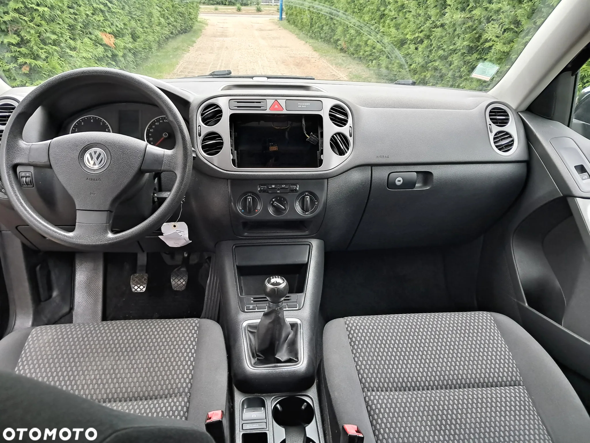 Volkswagen Tiguan - 15