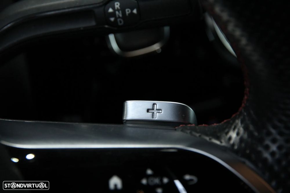 Mercedes-Benz A 250 e AMG Line - 20