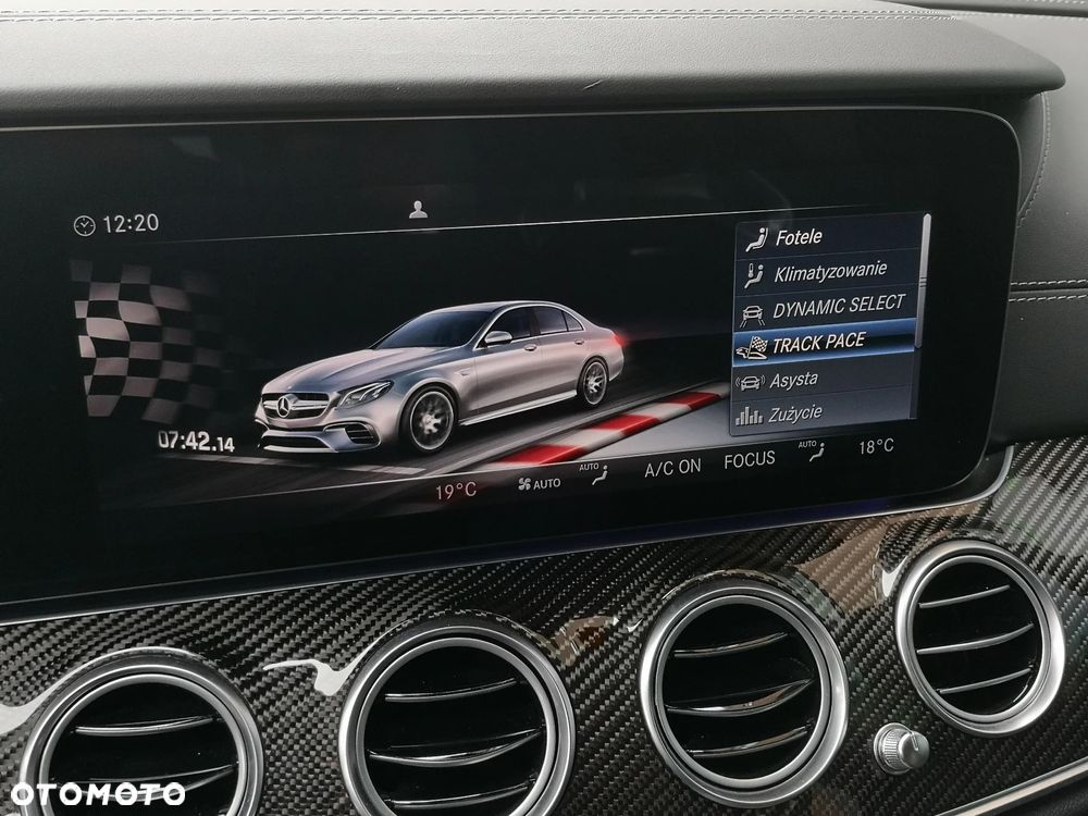 Mercedes-Benz Klasa E AMG 63 S 4-Matic+ - 21