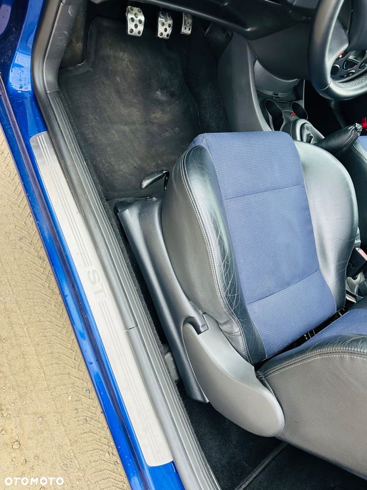 Ford Focus - 20