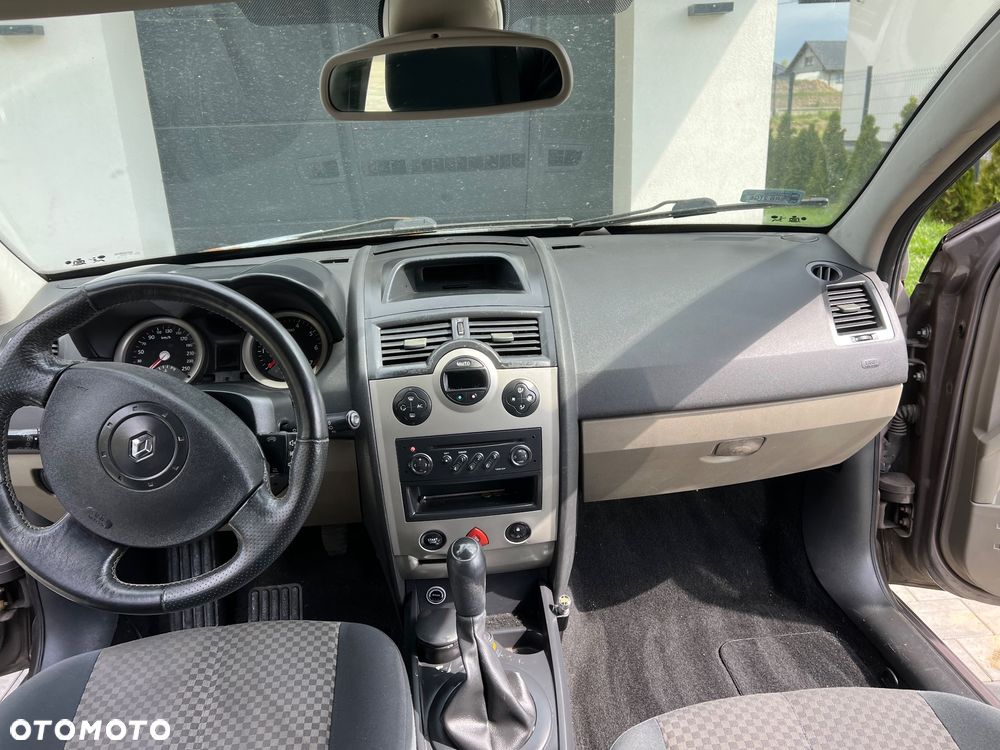 Renault Megane 1.6 Confort Expression - 10