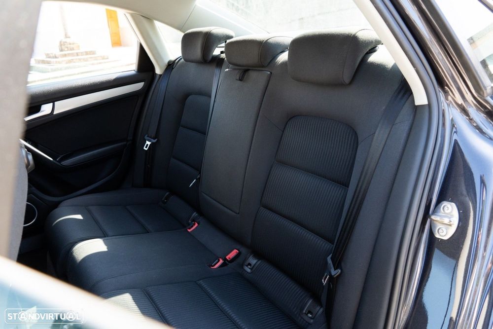 Audi A4 2.0 TDI Advance - 42