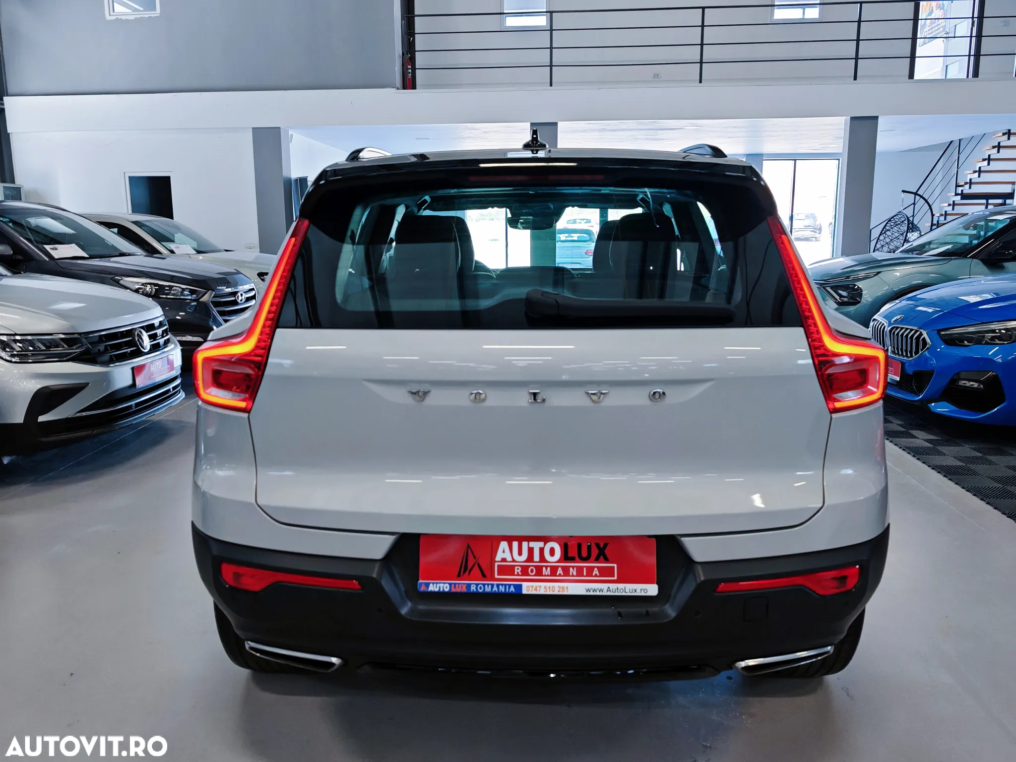 Volvo XC 40 T3 R-Design - 5