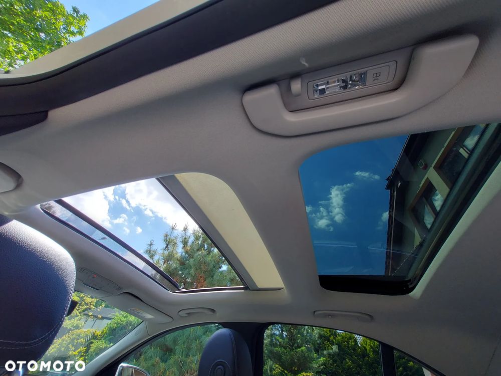 Mercedes-Benz Klasa C 220 d 4Matic 9G-TRONIC - 23
