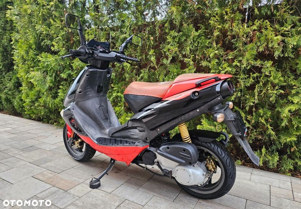Aprilia SR - 6