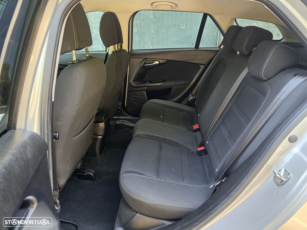 Fiat Tipo Station Wagon 1.6 M-Jet Lounge - 11