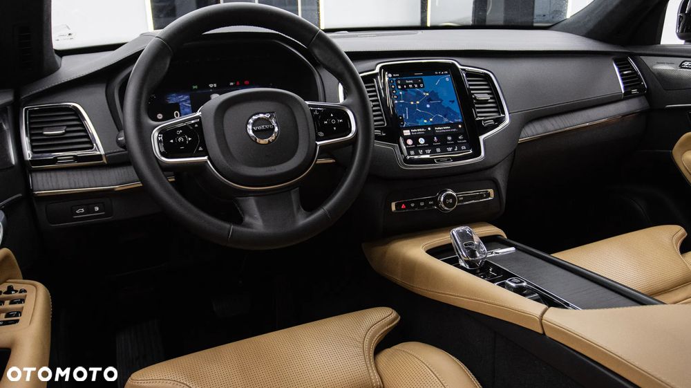 Volvo XC 90 T8 AWD Plug-In Hybrid Plus Dark 7os - 17