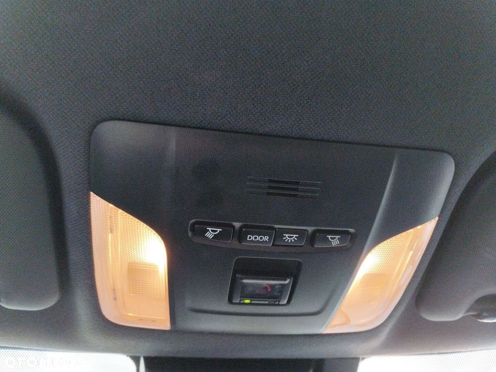 Toyota Corolla 1.8 Hybrid Comfort - 22