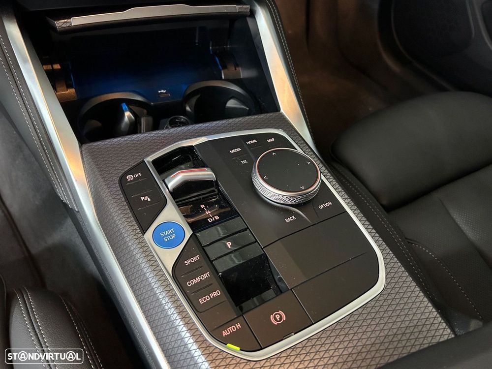 BMW i4 eDrive40 Edição Desportiva M - 20