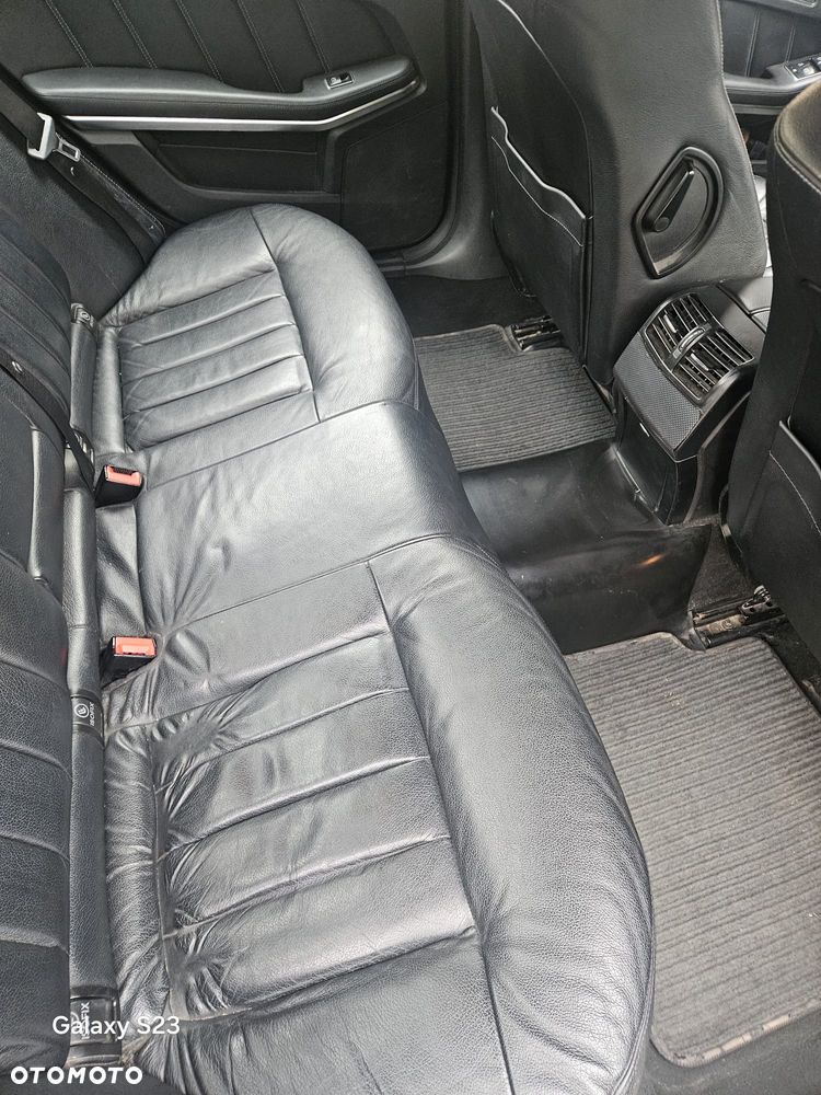 Mercedes-Benz Klasa E 350 CDI DPF BlueEFFICIENCY 7G-TRONIC Elegance - 12