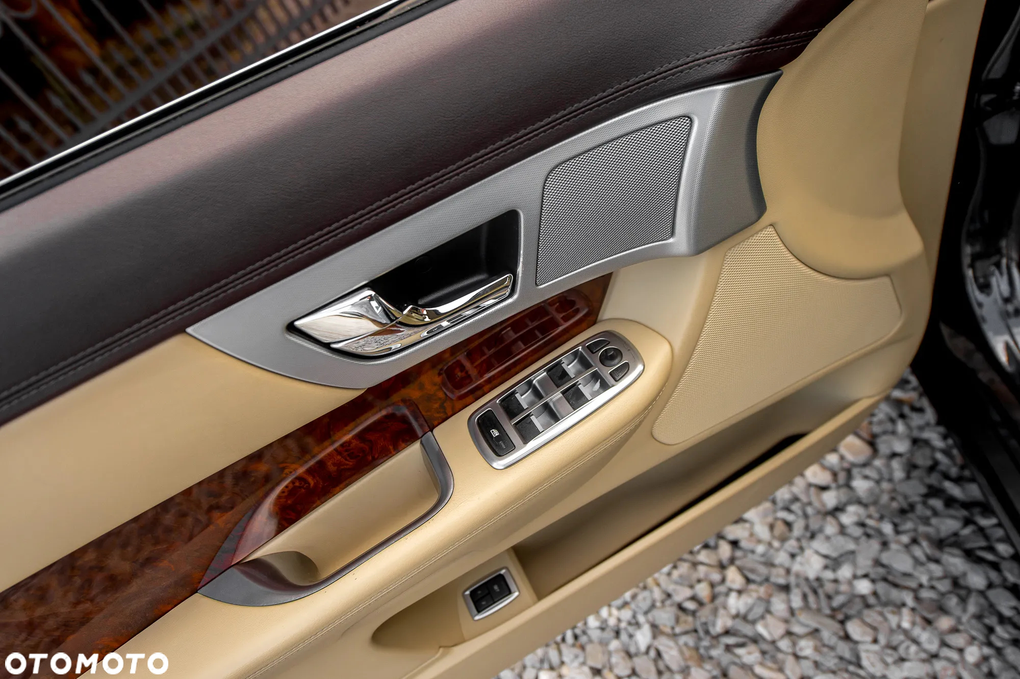Jaguar XF 3.0 V6 Diesel S Luxury - 25