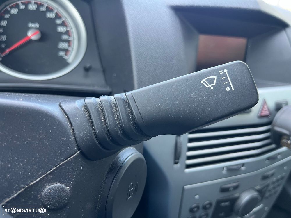 Opel Astra GTC Sport Van - 15