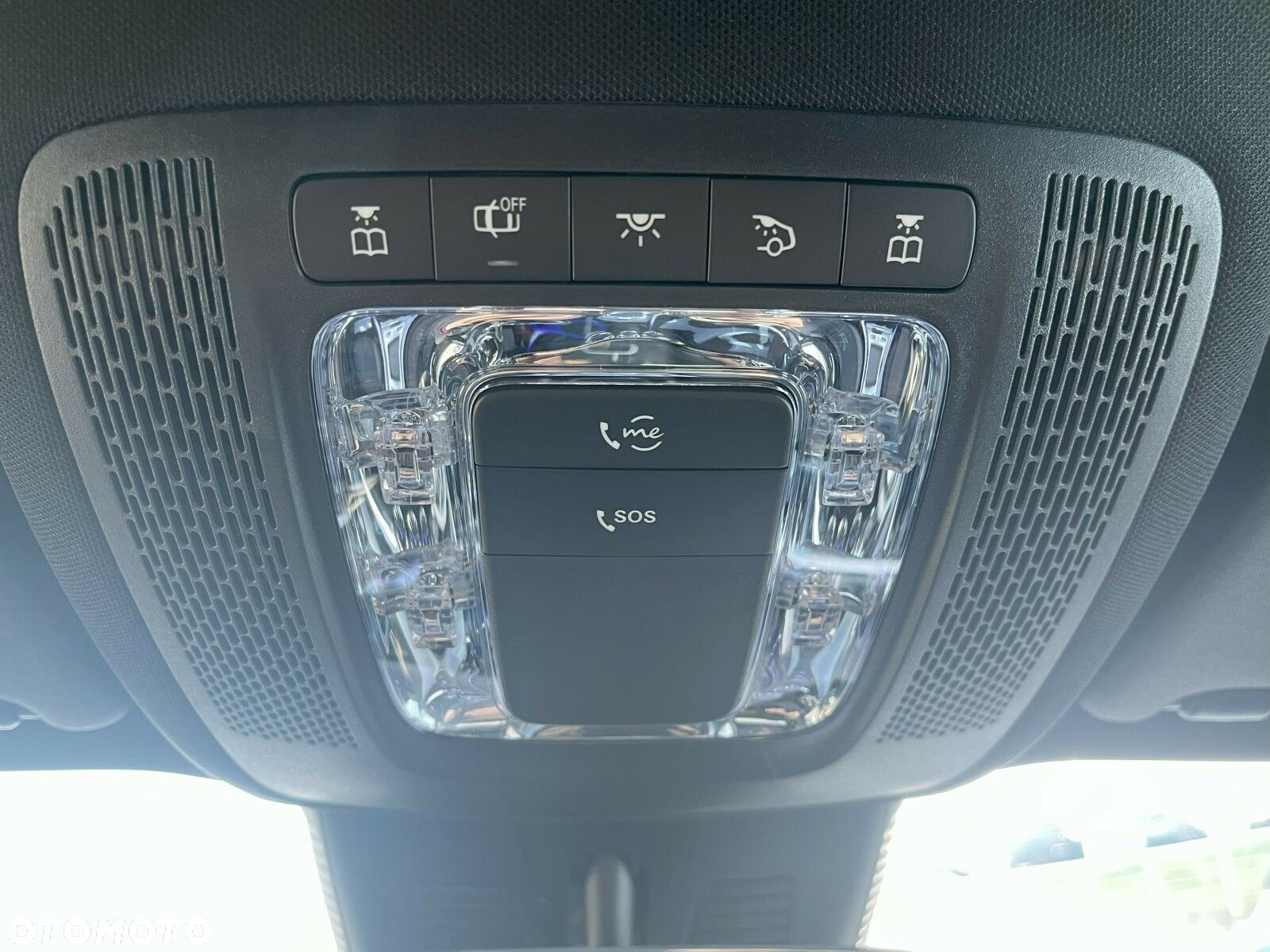Mercedes-Benz GLB - 24