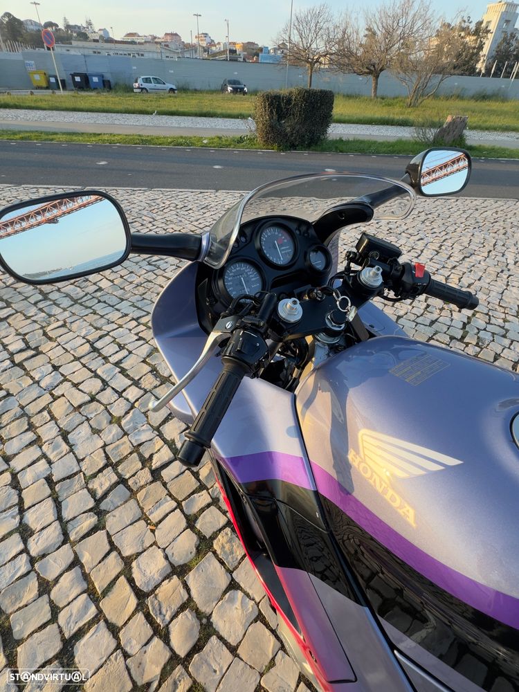 Honda CBR CBR 600F NH1L - 11