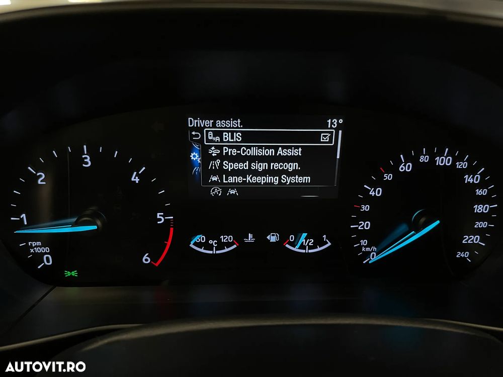 Ford Focus 1.5 EcoBlue Titanium - 19